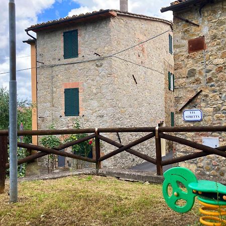 Tower Caratteristico In Pietra Villa Palazzina  Exterior photo