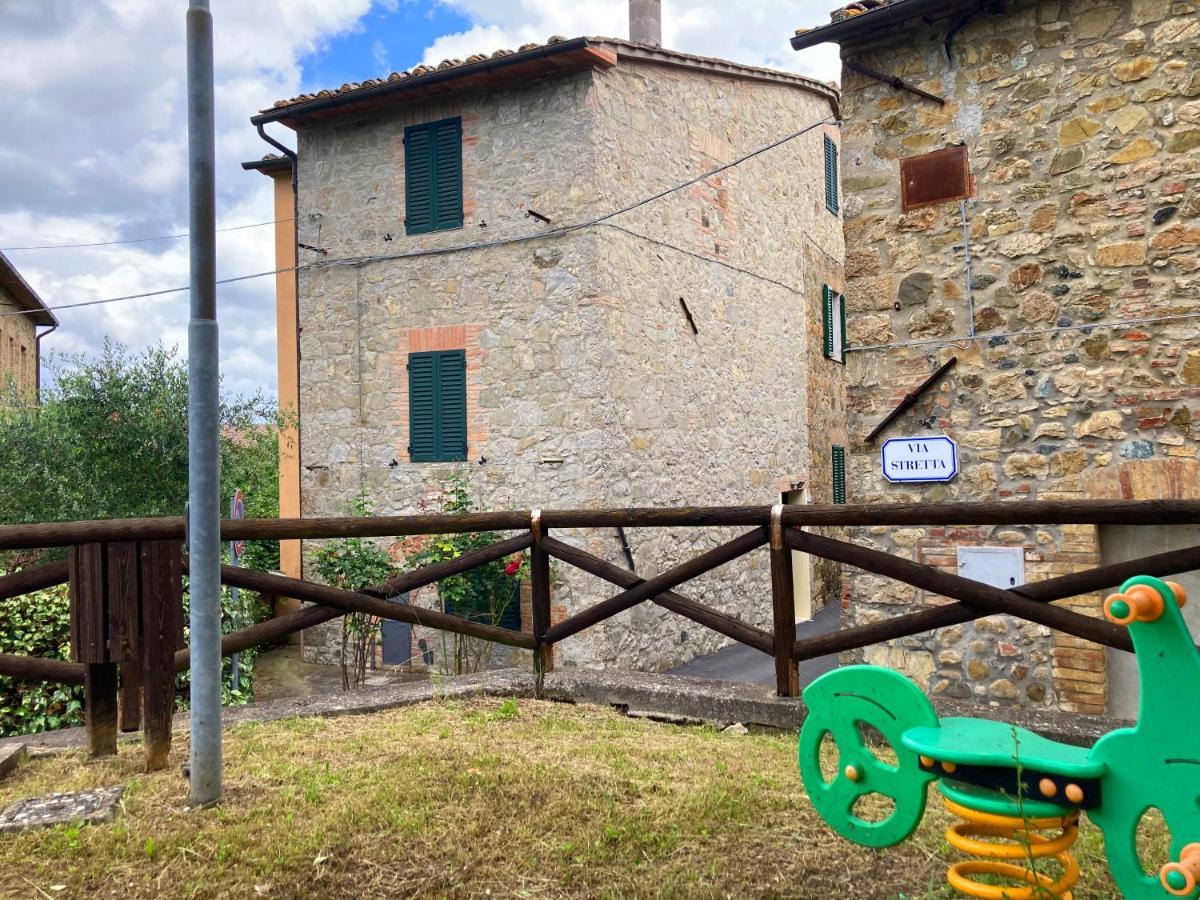 Tower Caratteristico In Pietra Villa Palazzina  Exterior photo