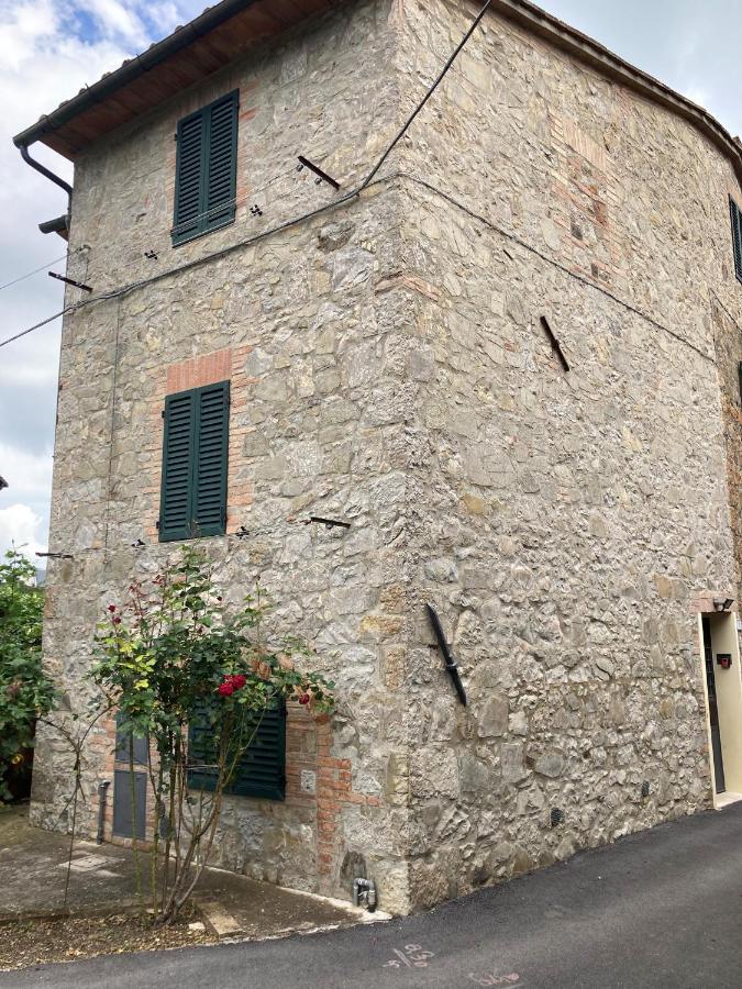 Tower Caratteristico In Pietra Villa Palazzina  Exterior photo